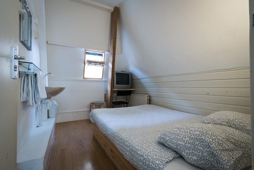 Stone Hotel & Hostel Ουτρέχτη Δωμάτιο φωτογραφία
